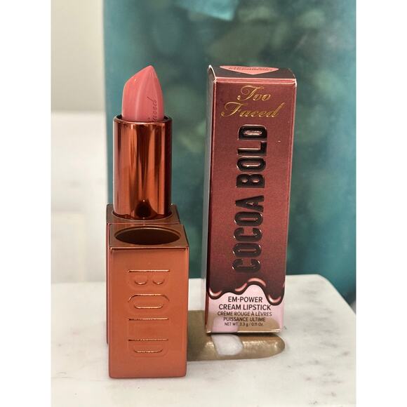 Too Faced NIB Cocoa Bold Cream Lipstick Demi Matte 0.11 Oz Chocolate Strawberry - Picture 2 of 6